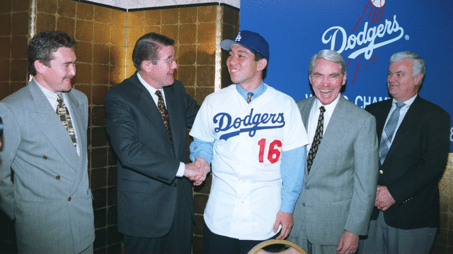 Hideo Nomo pioneered path to MLB in 1995