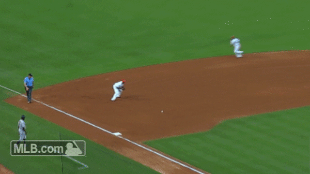Beltre tags out Beltran