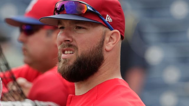 Mariners sign catcher Cameron Rupp