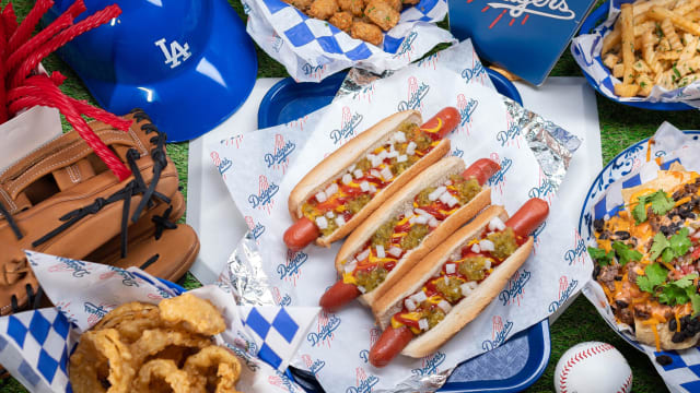 Free Images : baseball, meal, food, vendor, drink, market, public space,  picnic, hot dog, soda, fair, chips, dodgers stadium 4320x3240 - - 1110315 -  Free stock photos - PxHere