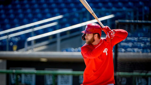 ESPN - Bryce Harper poured it on in Game 3 of the NLDS 💪