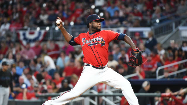 Braves put Arodys Vizcaino on injured list