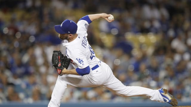 Rangers sign Josh Fields to Triple-A deal