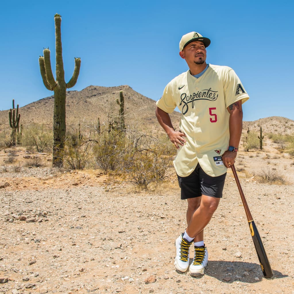 Arizona D-backs-s-s-s-s Unveil New City Connect 'Serpientes' Uniforms –  SportsLogos.Net News