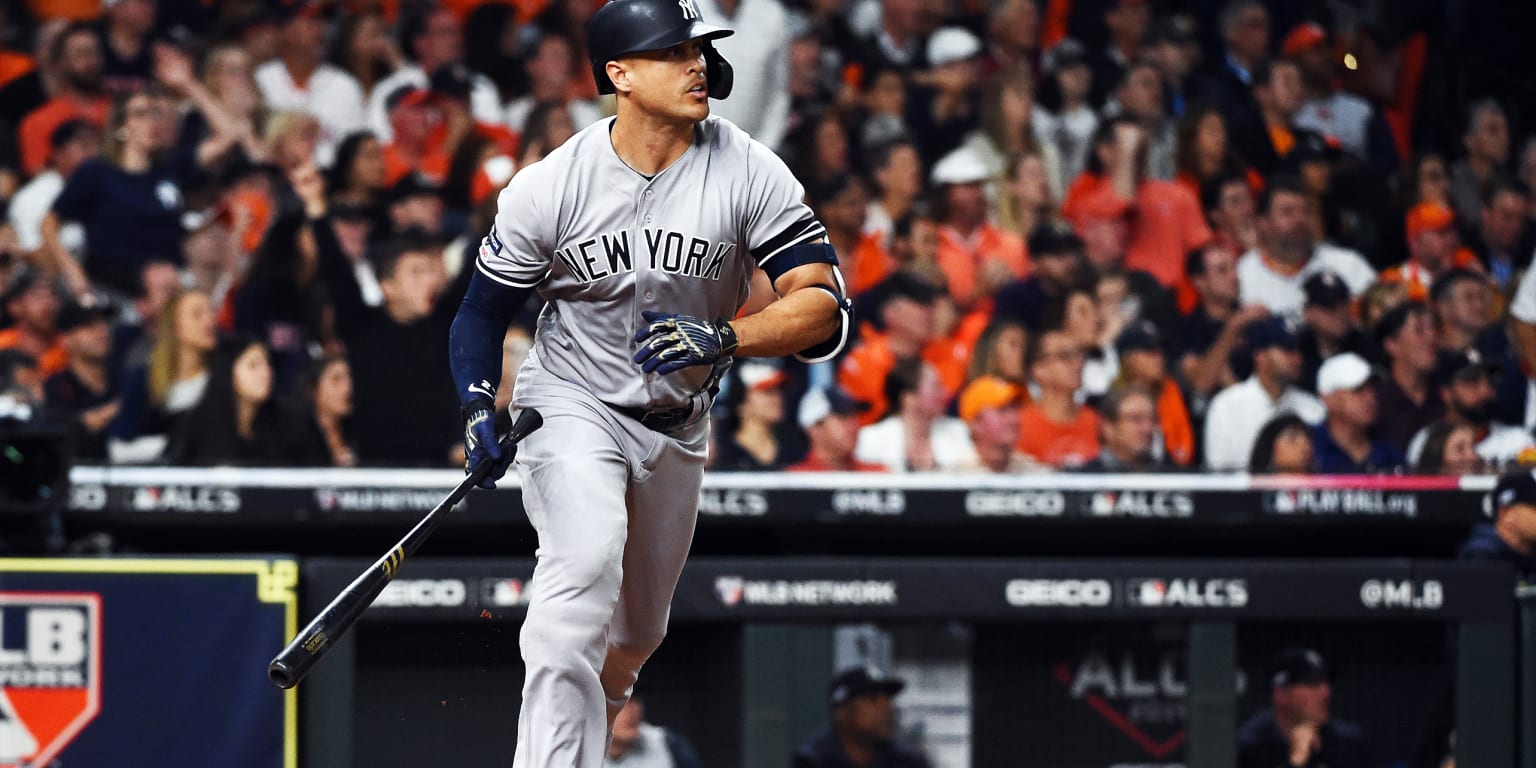 Yankees' Stanton out for Game 2 of ALCS with quad injury