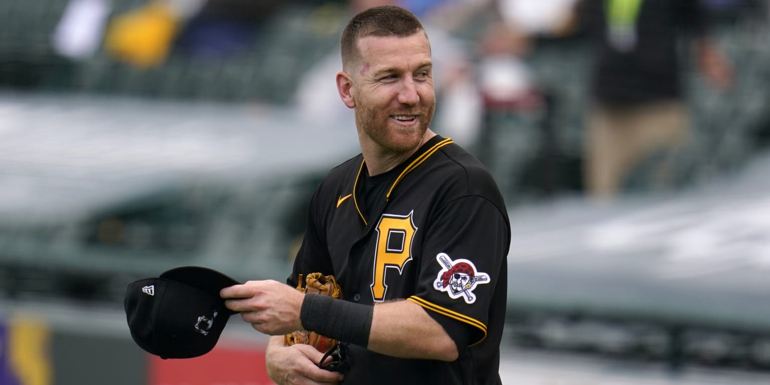 Pirates sign Todd Frazier to minor-league contract