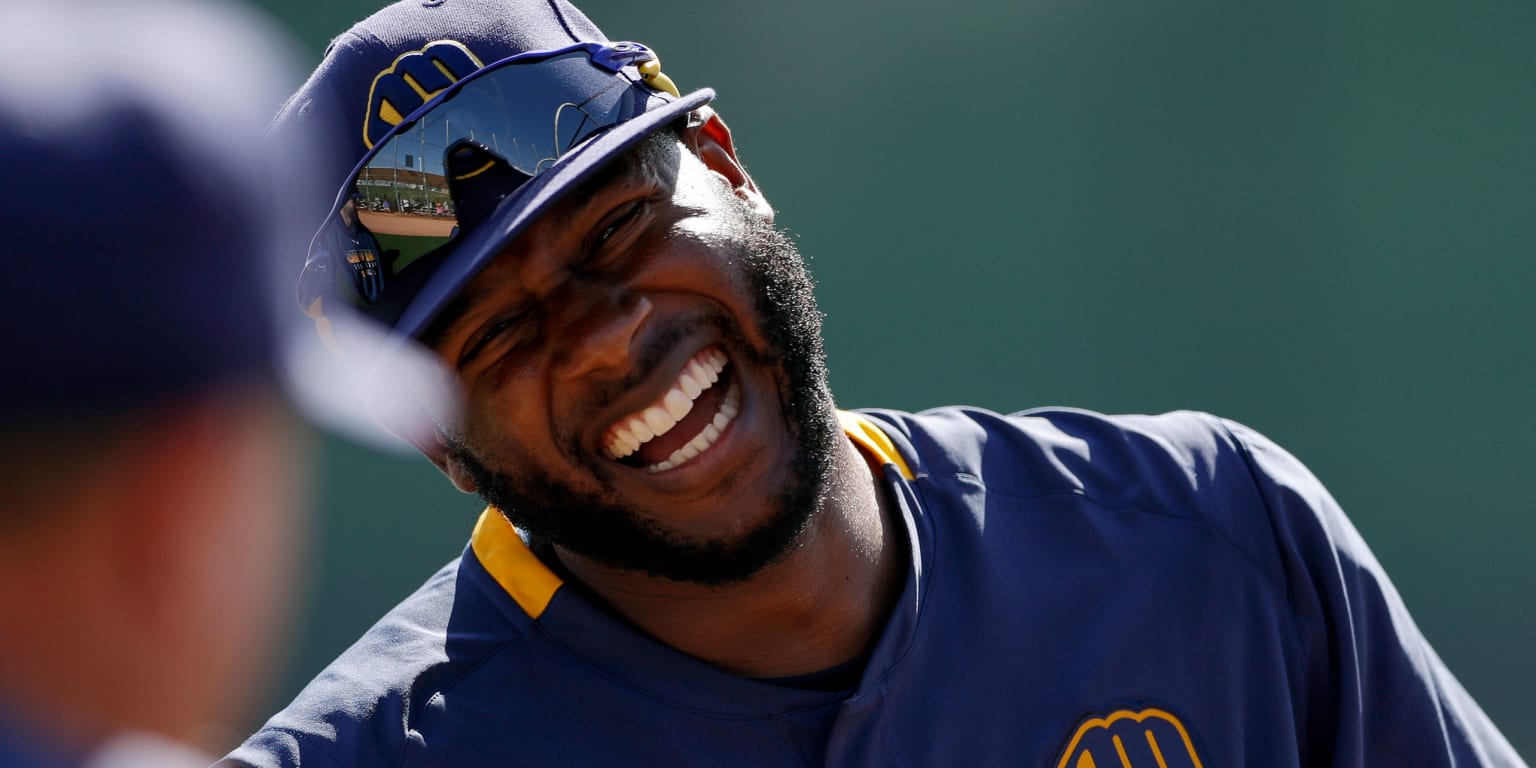 MLB: Cain almost perfect, News News