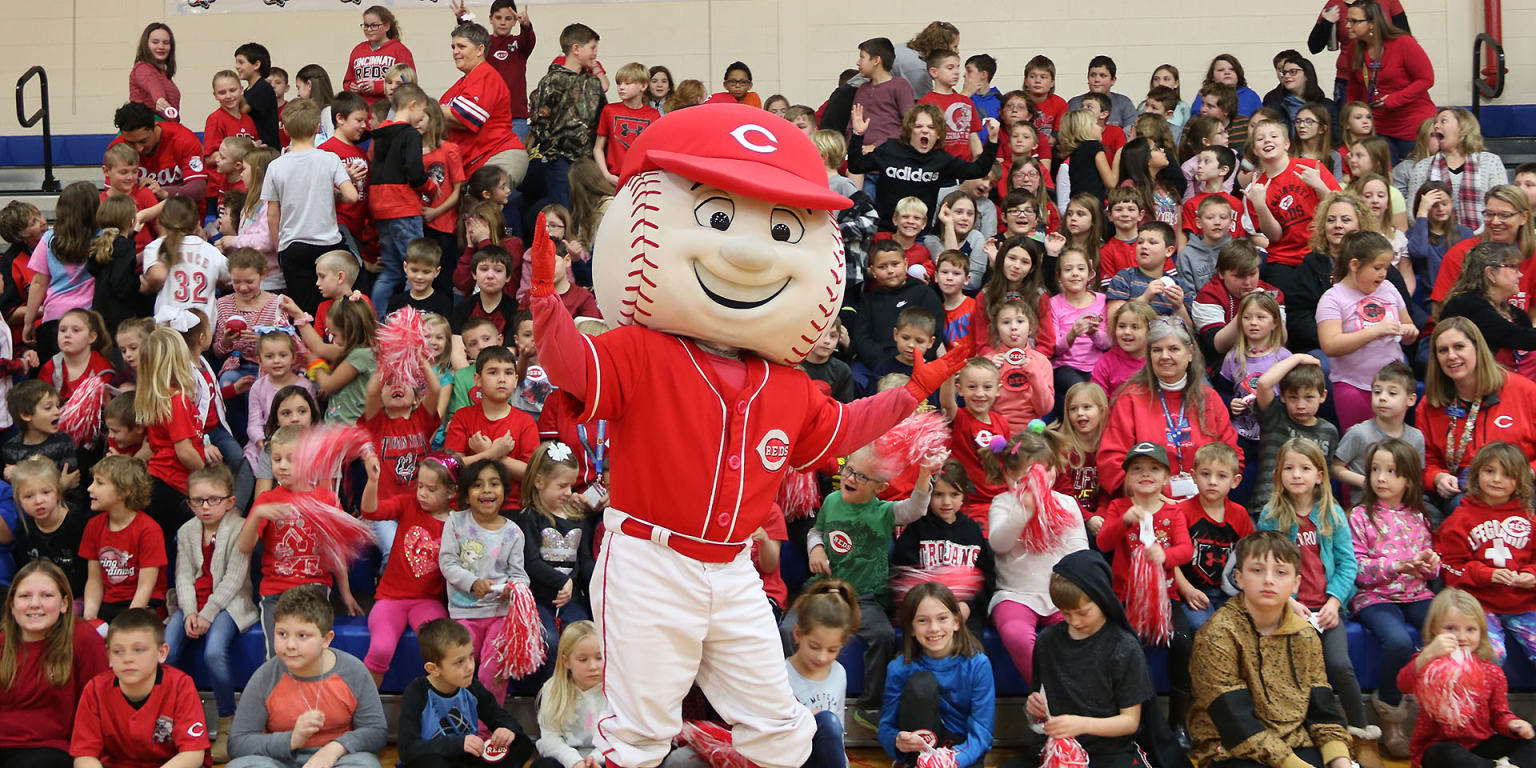 MLB Star Fills in as PE Teacher for St. Louis Elementary School