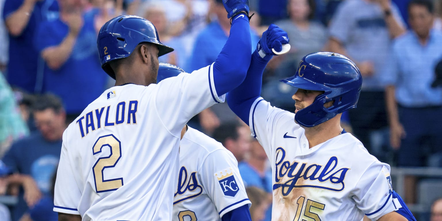 Toronto Blue Jays' Whit Merrifield runs to first base for a single during  the sixth inning of a baseball game against the Kansas City Royals in  Kansas City, Mo., Thursday, April 6