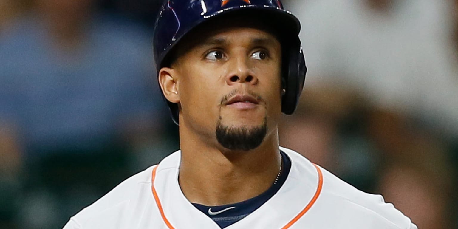 Rangers sign outfielder Carlos Gomez