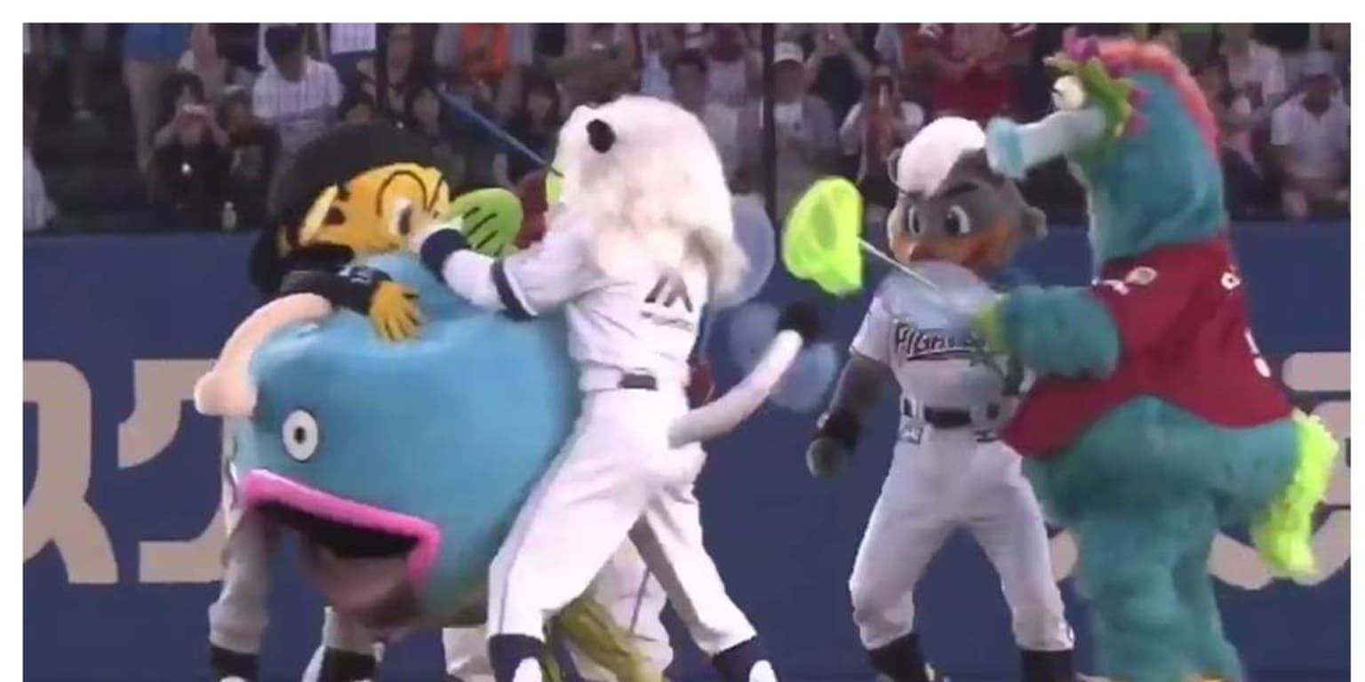 Who would win fight between Marlins and Phillies mascots? - Fish On First