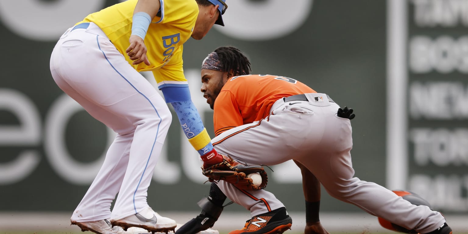 Cedric Mullins hits 30th homer; first Oriole in 30-30 club