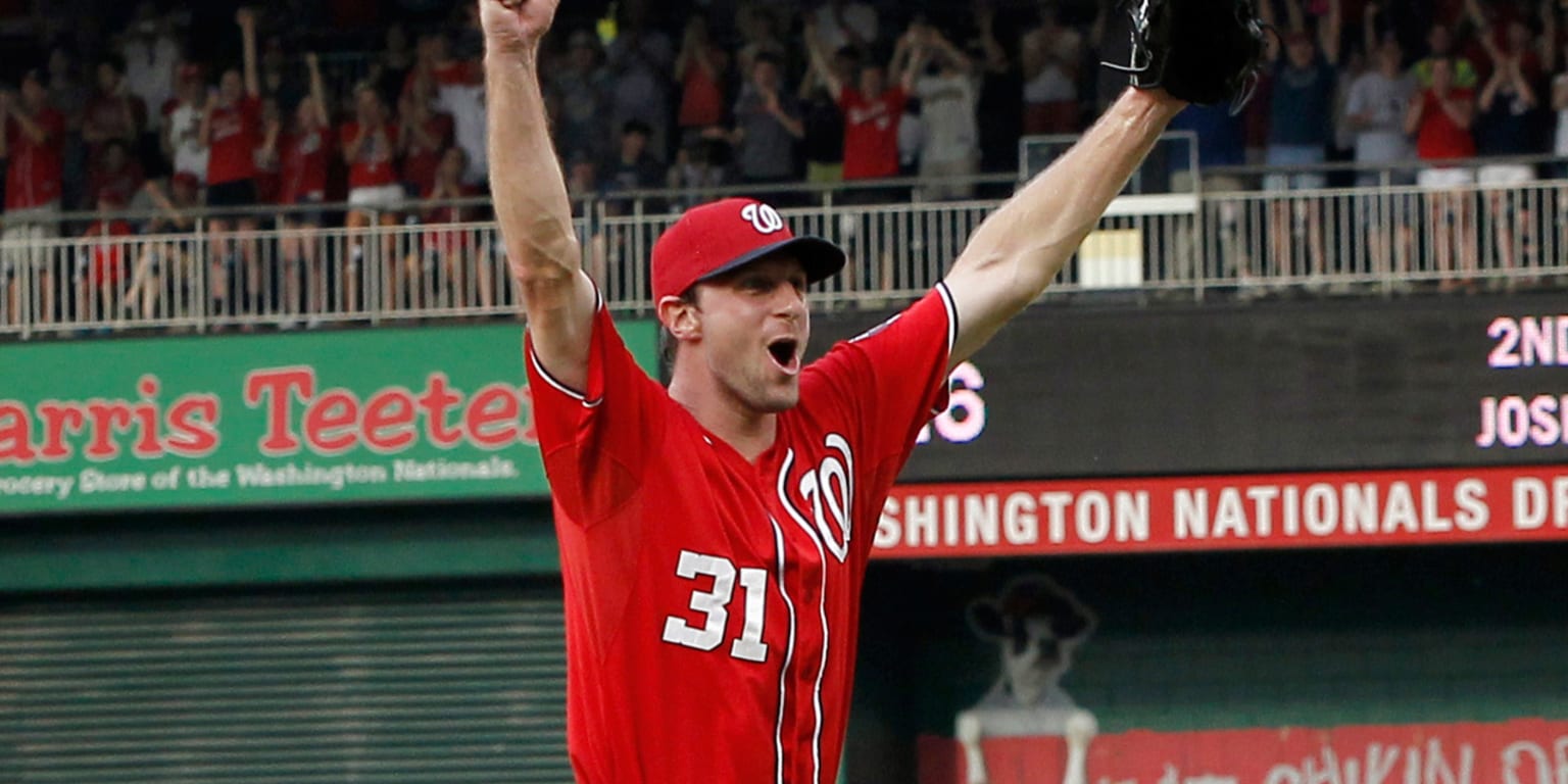 Nationals pitcher Max Scherzer loses perfect game with 2 outs in