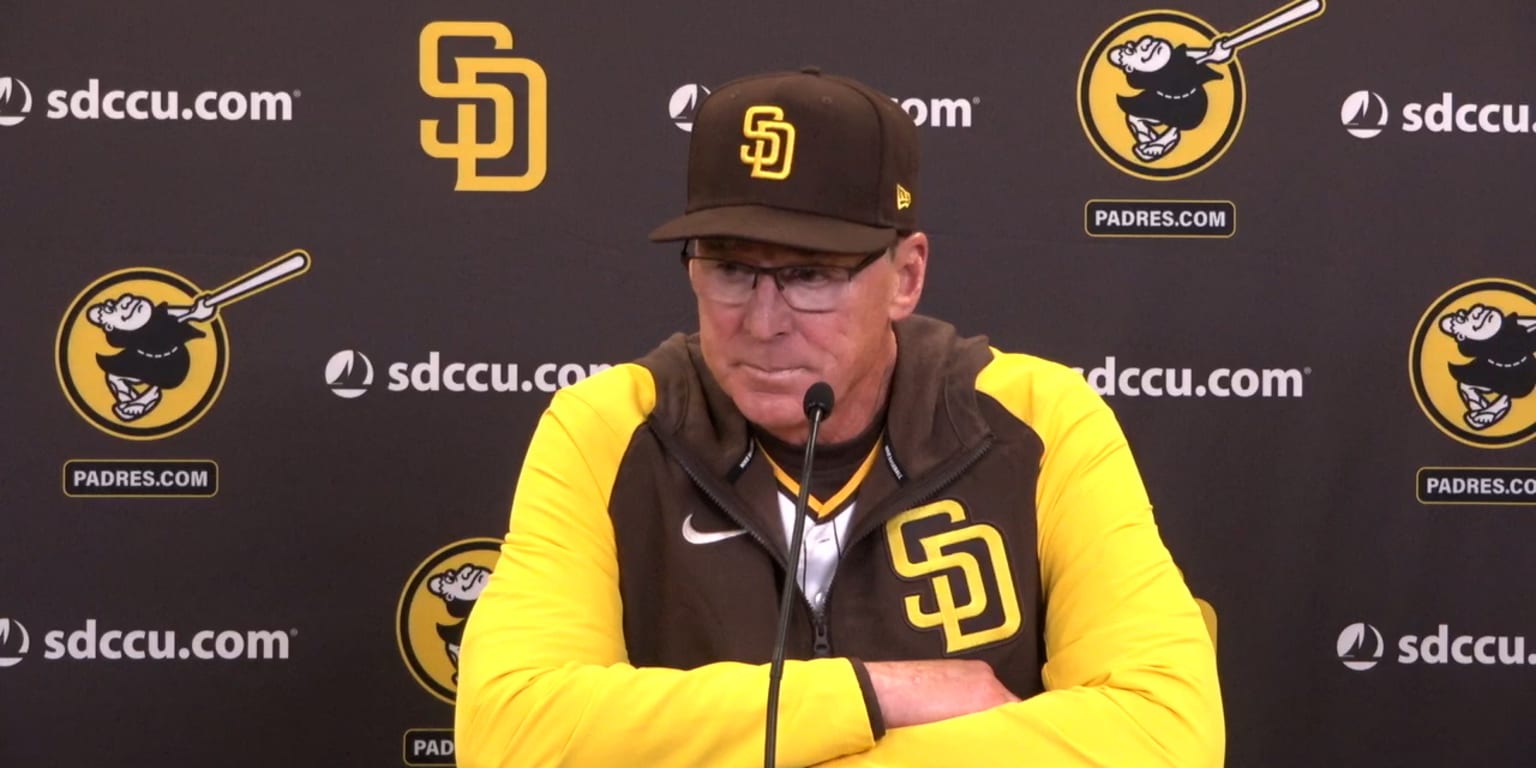 Padres hire Matt Williams as third-base coach