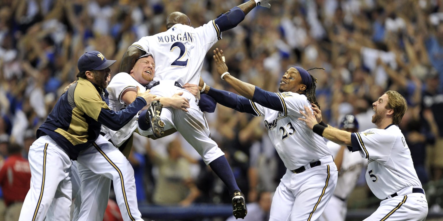Brewers' 2011 NLDS Game 5 streaming on MLB