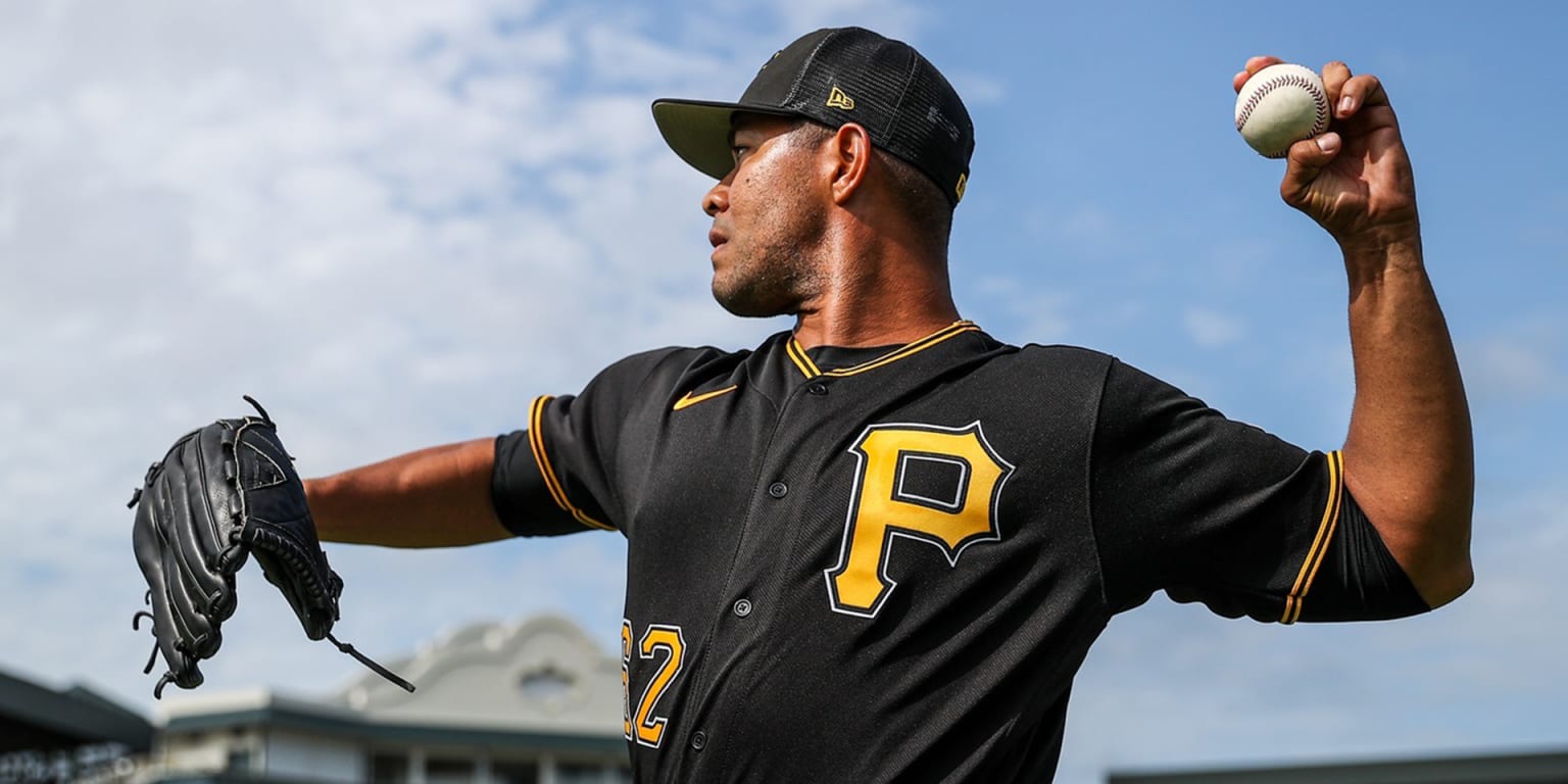José Quintana hopes to find success with Pirates