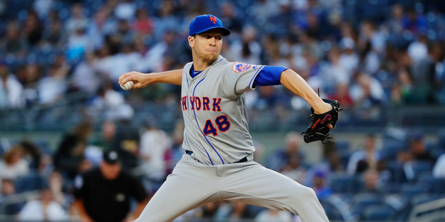 Jacob deGrom strikes out 12 Yankees in win