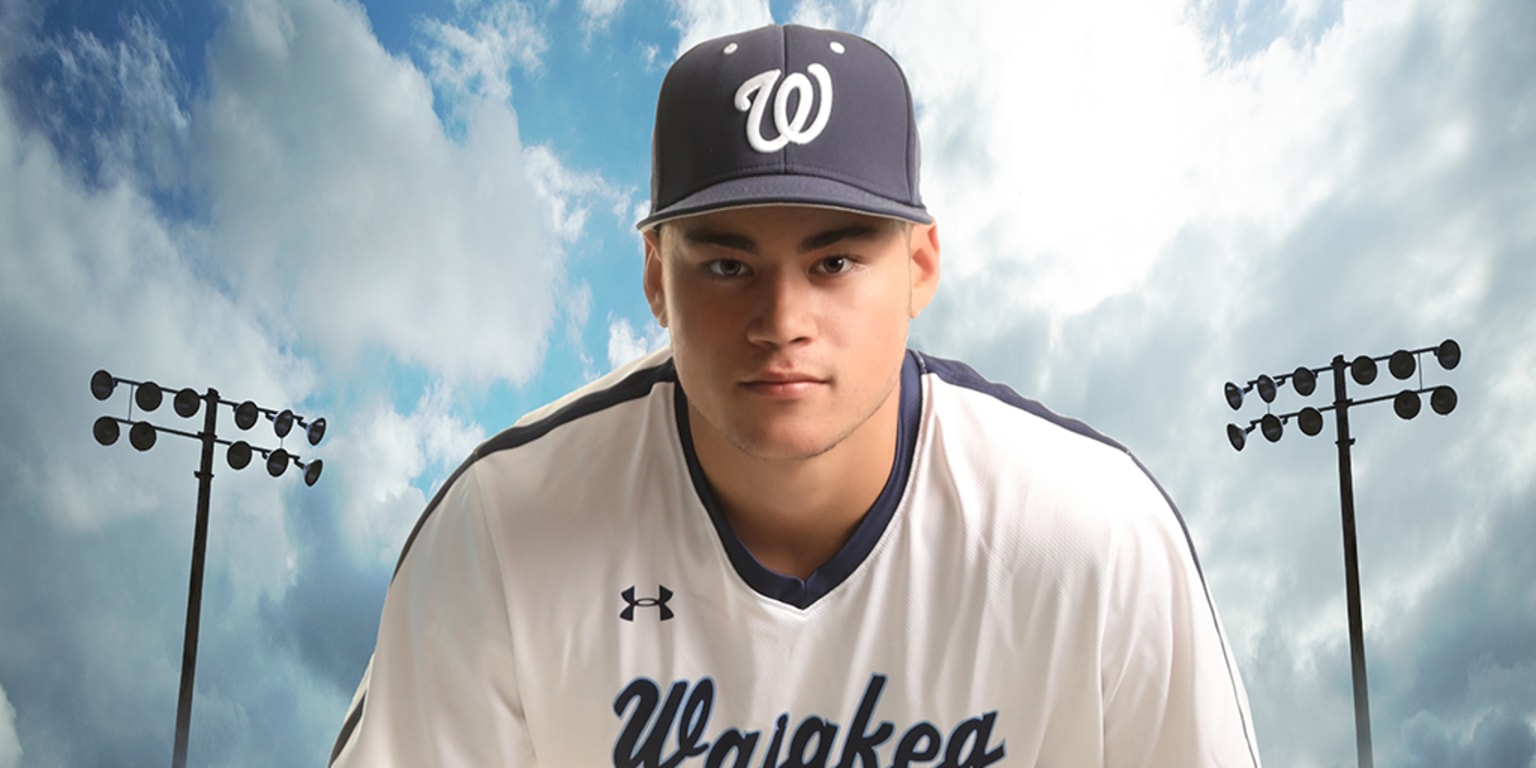 Kala'i Rosario signs with Twins