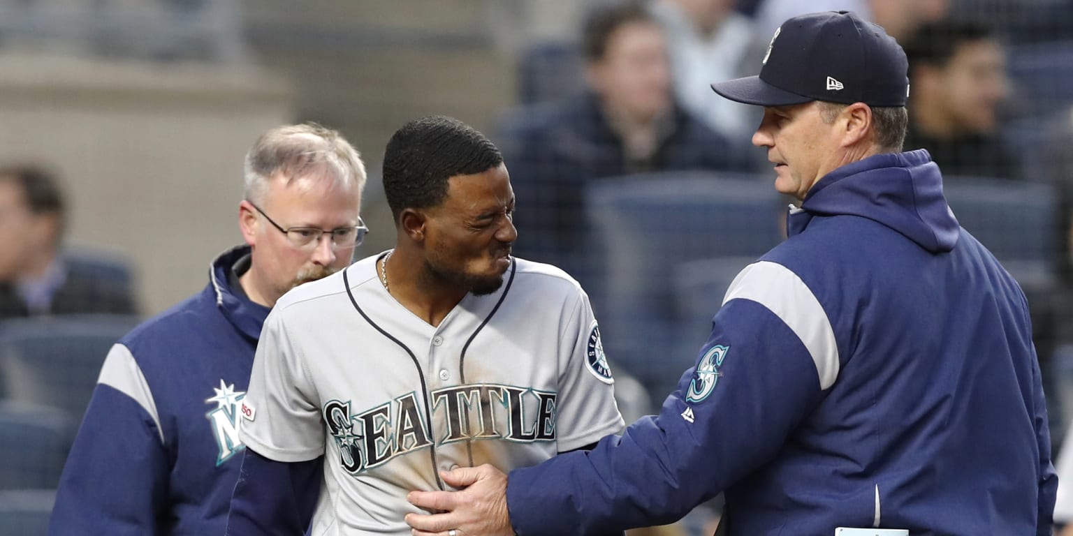 Mariners' Dee Gordon fractures toe, joins Cano on DL