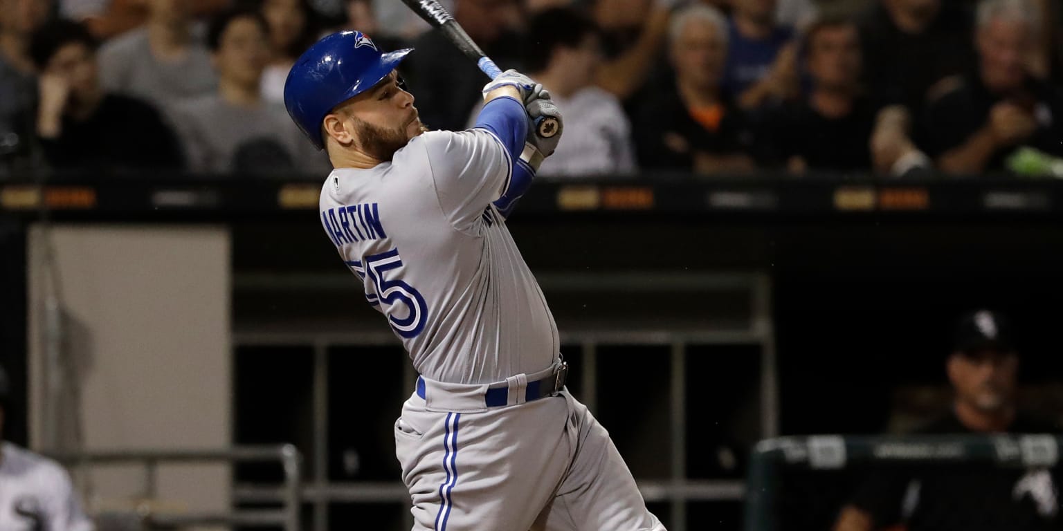 Dodgers acquire Russell Martin. Four-time All-Star catcher returns