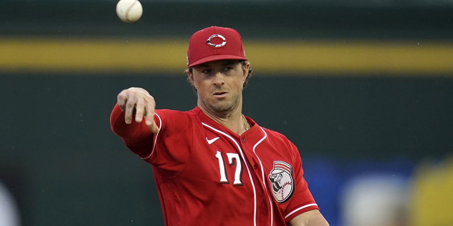 Cincinnati Reds: Kyle Farmer cannot be counted on as an everyday player