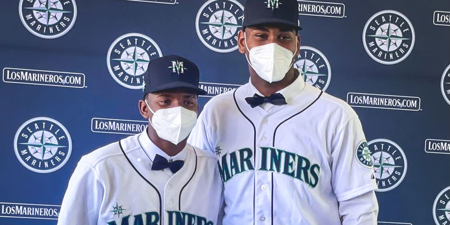 17-year-old outfielder Lázaro Montes headlines list of Mariners'  international signings