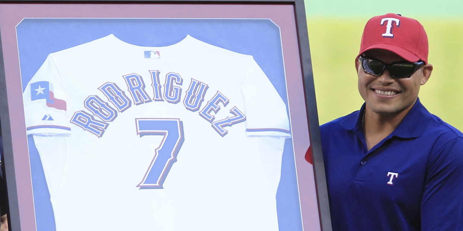 Pudge Rodriguez's No. 7 Rangers jersey retired for eternity