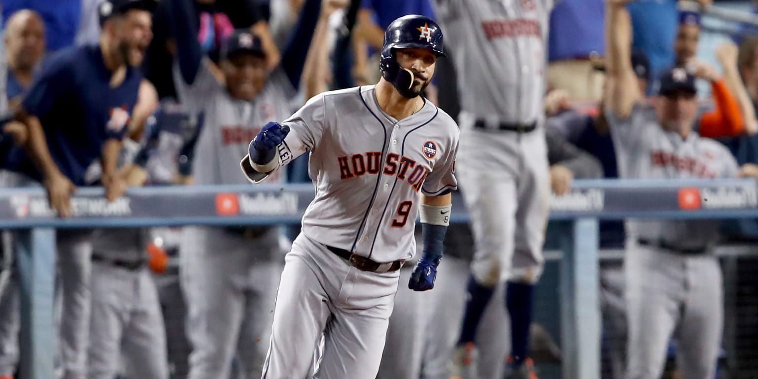 Back with Astros, Gonzalez makes loud impact with soft hit