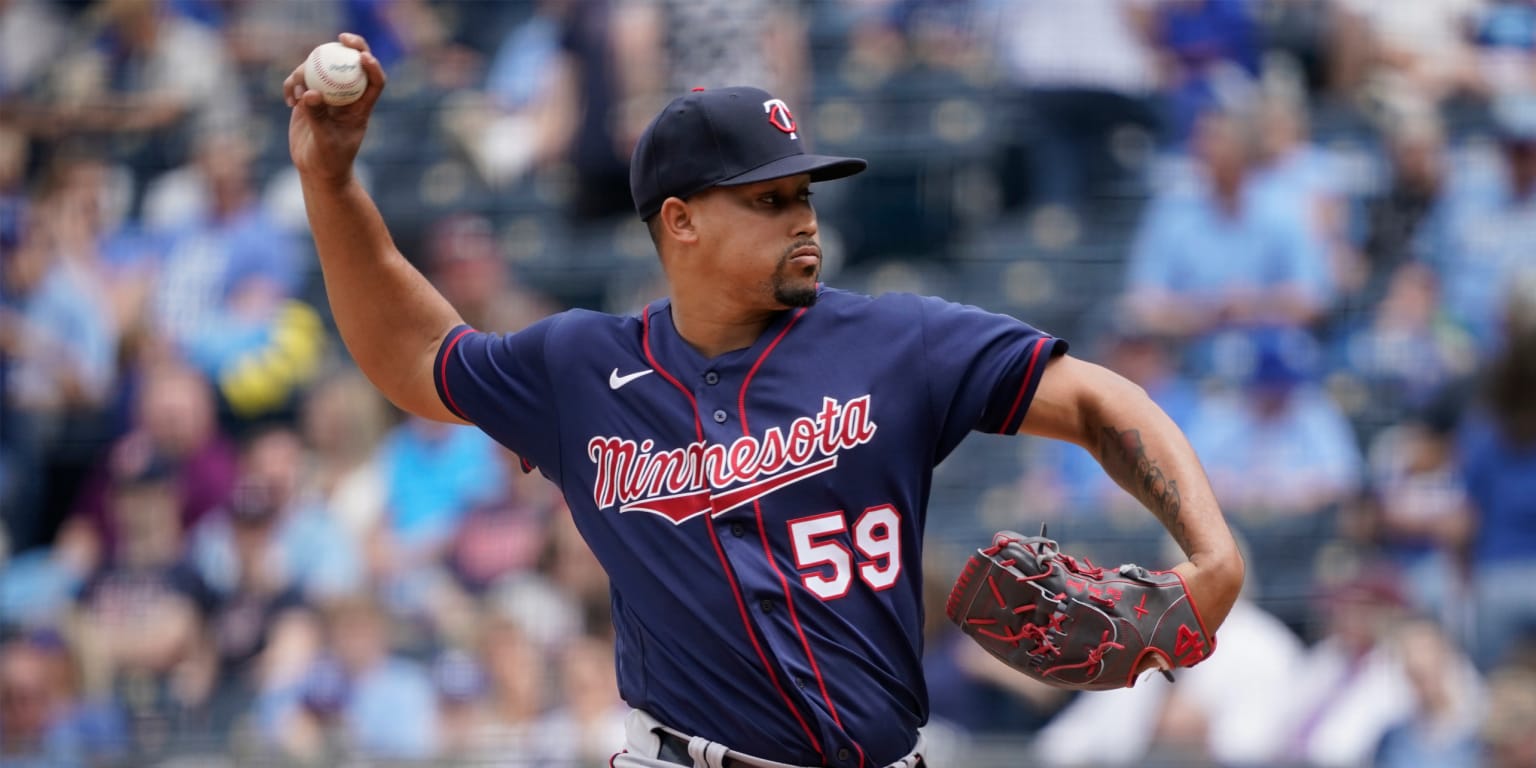 Jhoan Duran earning opportunities with the Twins