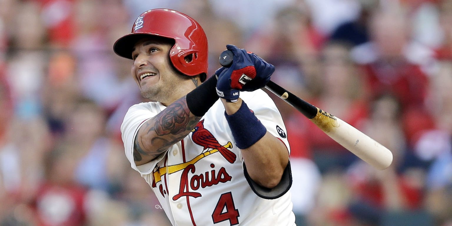 Yadier Molina recovering from second surgery