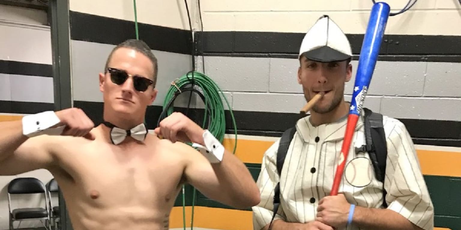 A's rookie dress-up day included Power Rangers, Marvin the Martian and Matt  Olson as Babe Ruth