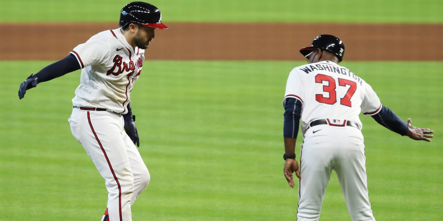 Travis d'Arnaud (2 homers) powers Braves past Rockies