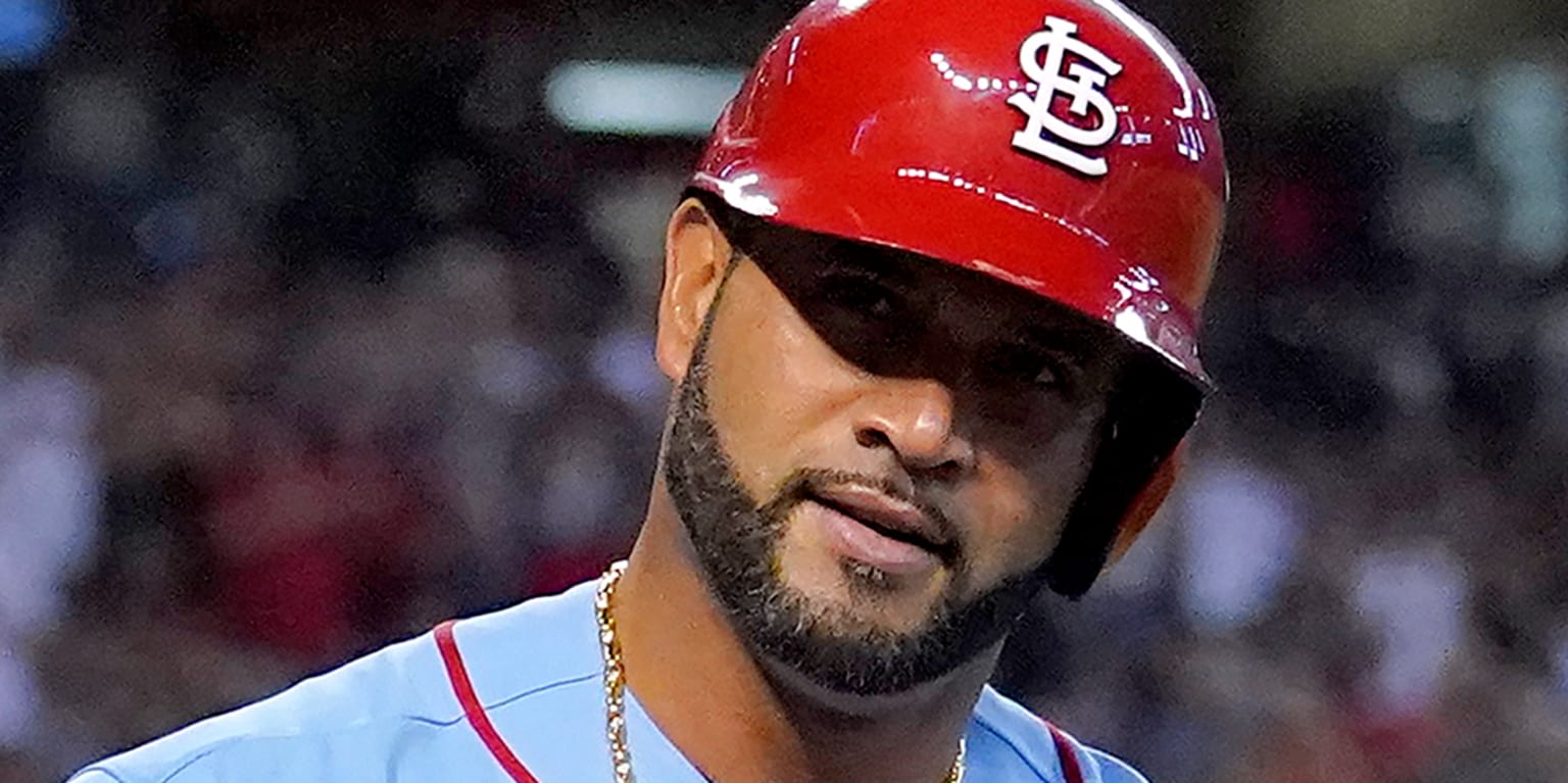 Pujols da 2 HR, rebasa a Musial y S.L. apalea a D-backs