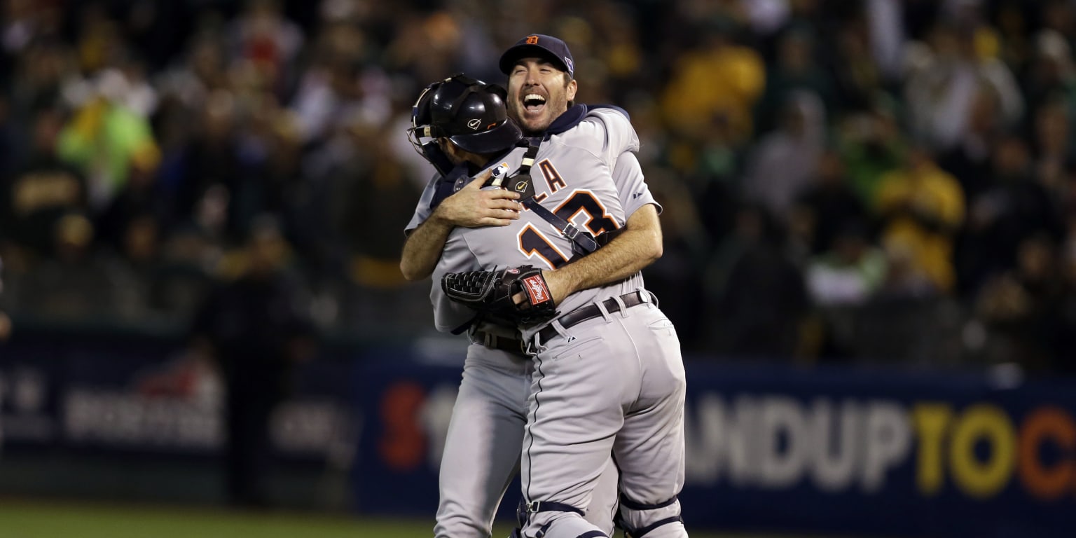 Celebrate pitchers and catchers reporting with 10 photos of batteries