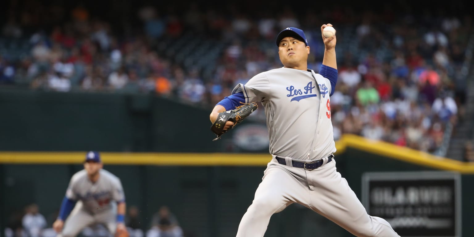 Dodgers pitcher Hyun-Jin Ryu connects Korean Americans to Korea