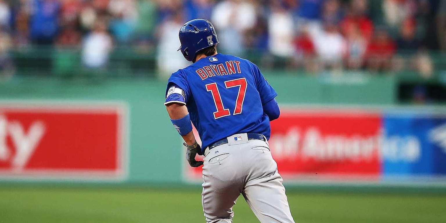 Cubs Kris Bryant homers at Fenway Park