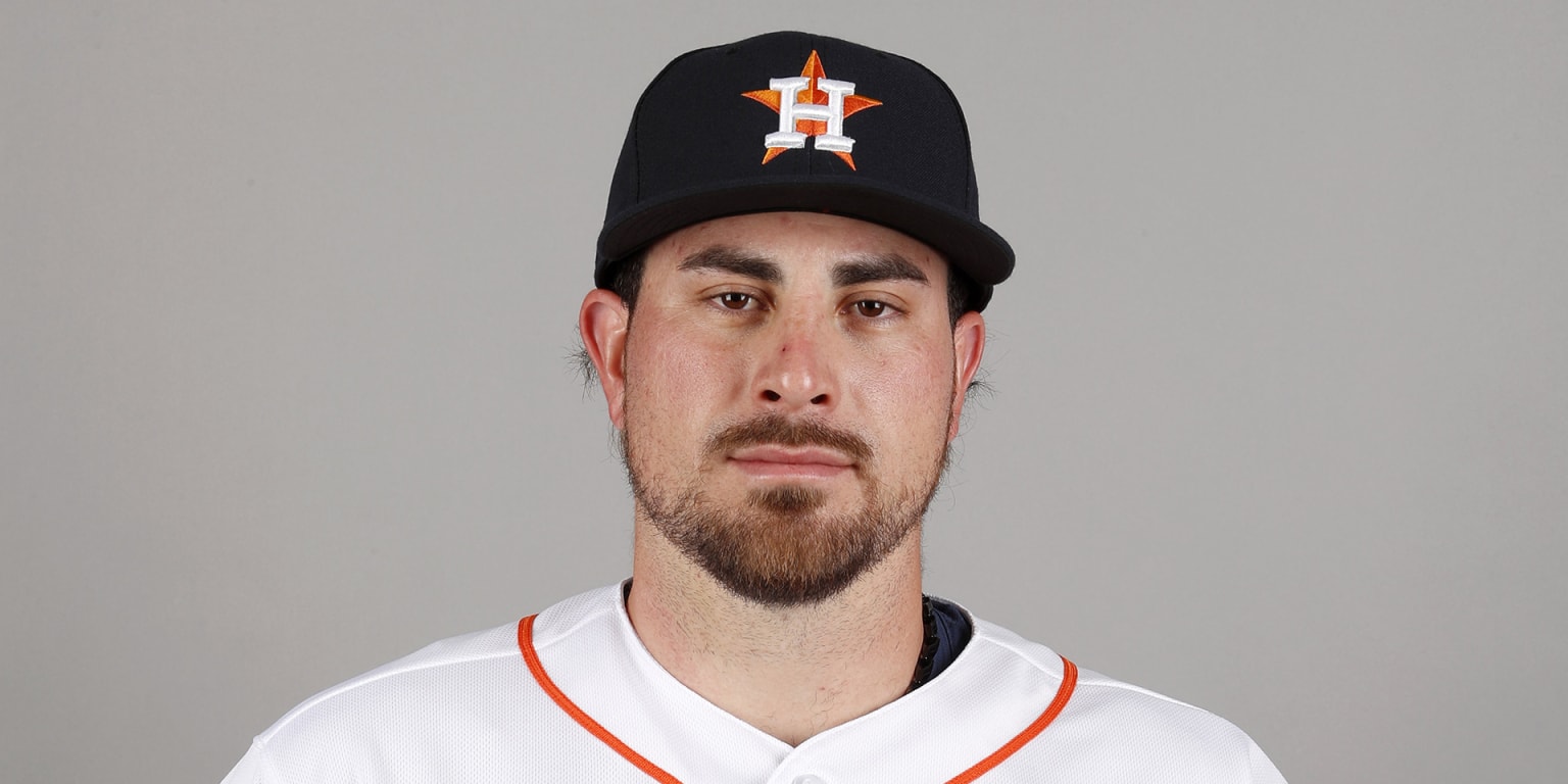 Blake Taylor fighting for bullpen spot