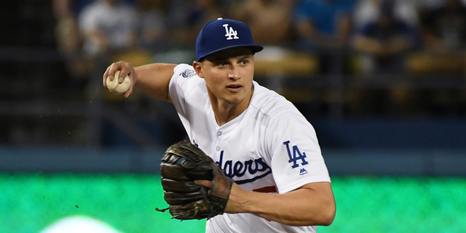 Corey Seager's hand won't require surgery, but Dodgers shortstop to be  sidelined at least three weeks - The Boston Globe