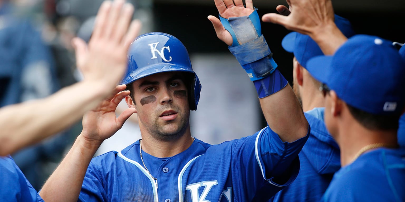 Whit Merrifield versatile on defense for Royals