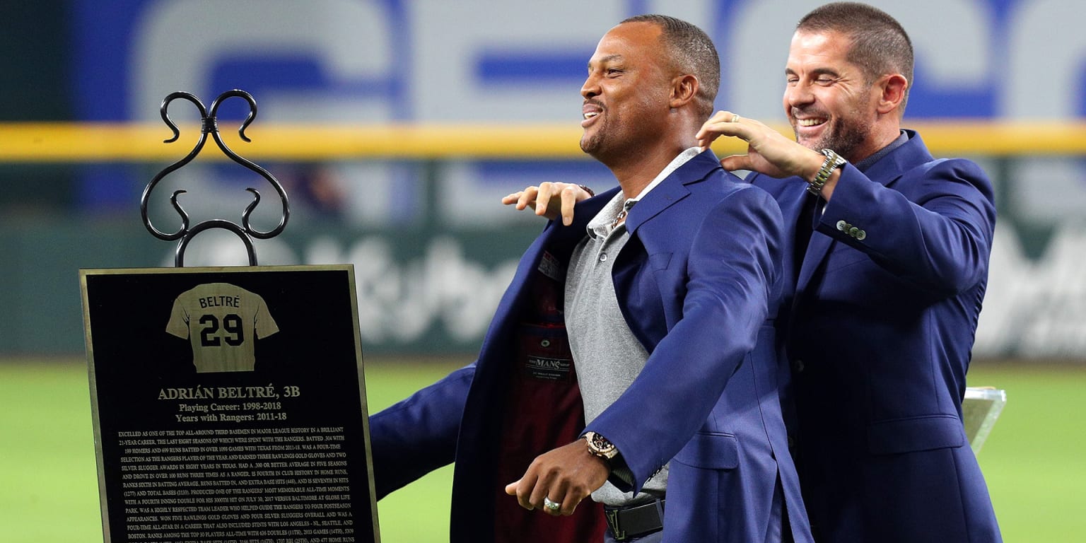 Beltre going into Rangers Hall of Fame with PA man Morgan