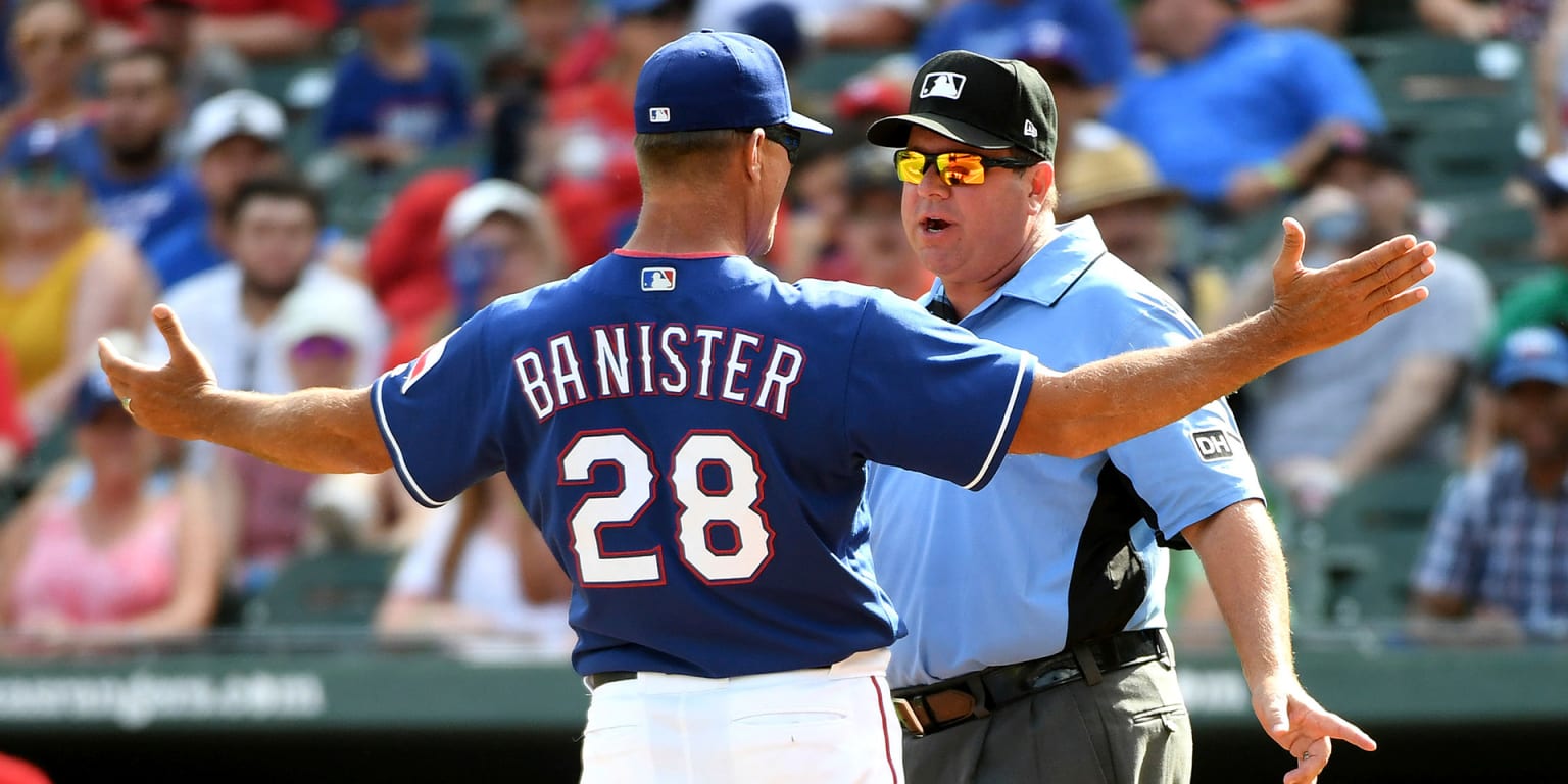 Astros manager A.J. Hinch talks near-fight with Jeff Banister, trying to