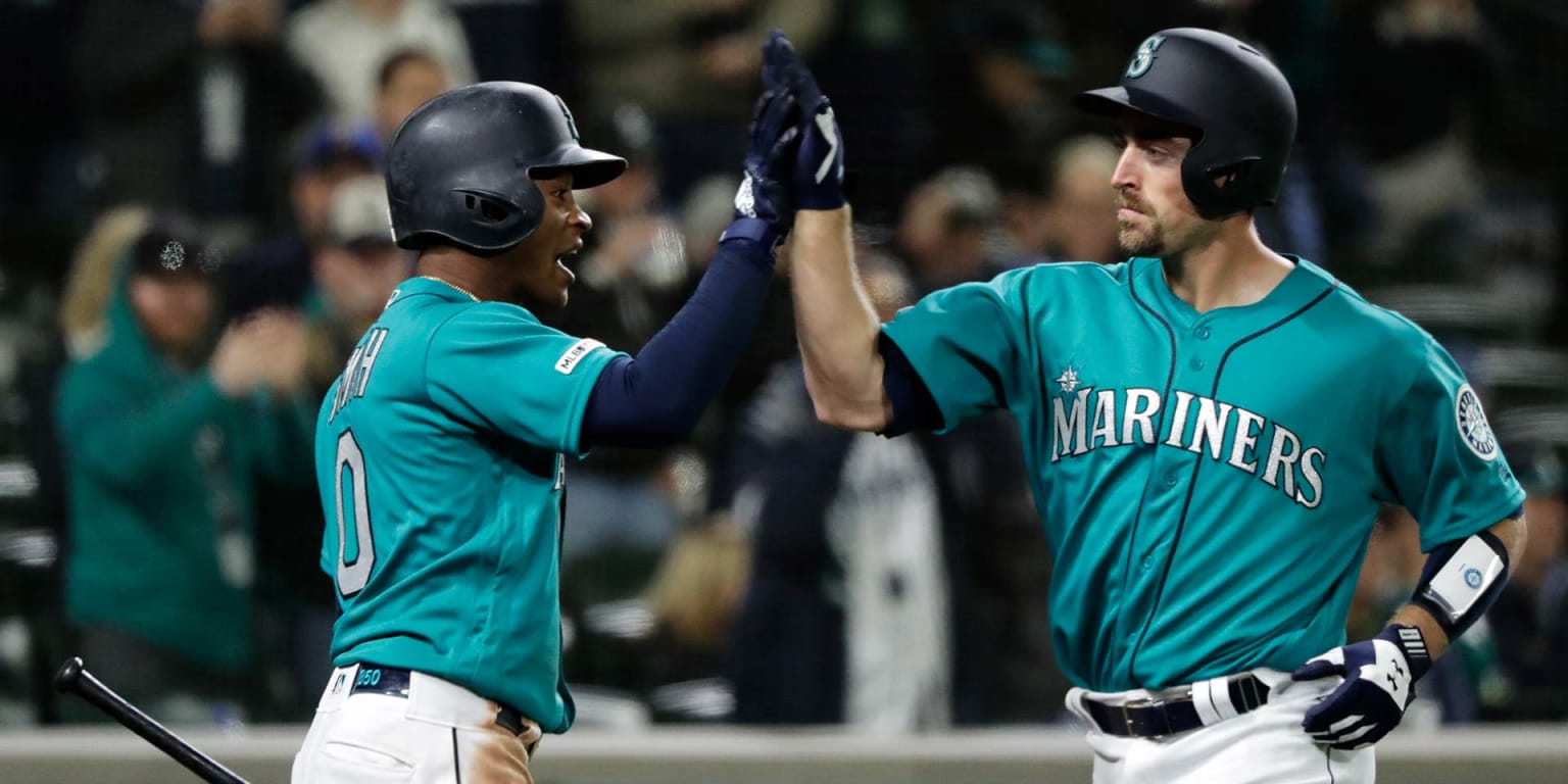 Mariners honor their history by losing to the Astros on a Friday night at  home, 6-4 - Lookout Landing