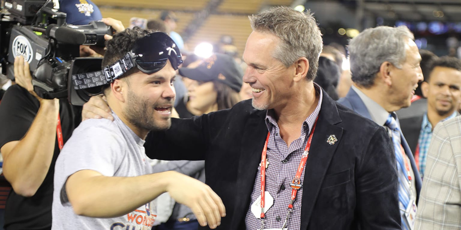 Houston Astros Craig Biggio (L) and Jeff Bagwell celebrate their 5-1  victory over the St. Louis Cardinals in game six of the National League  Championship Series at Busch Stadium in St. Louis