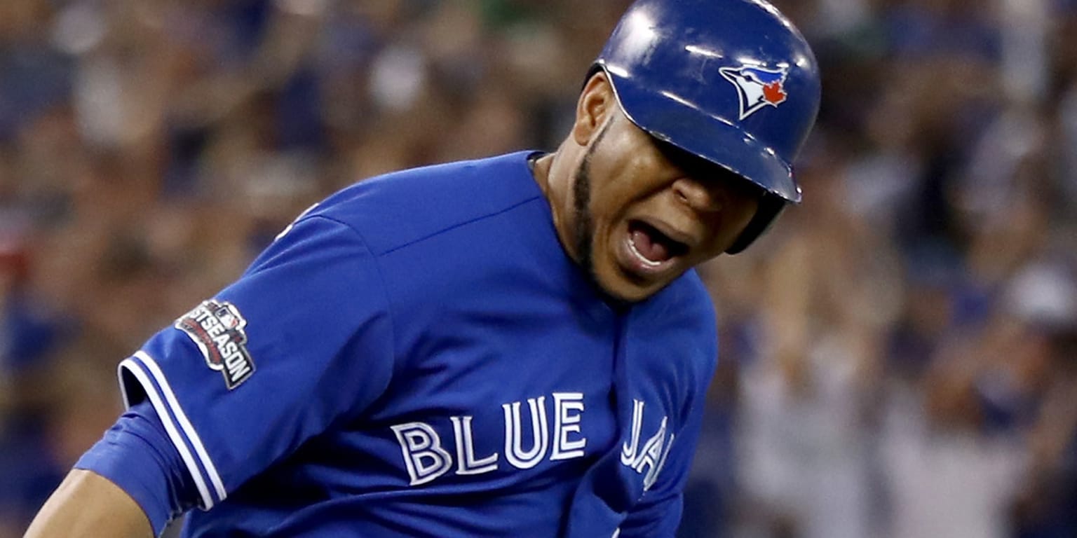 Edwin Encarnacion delivers big hit in Game 4