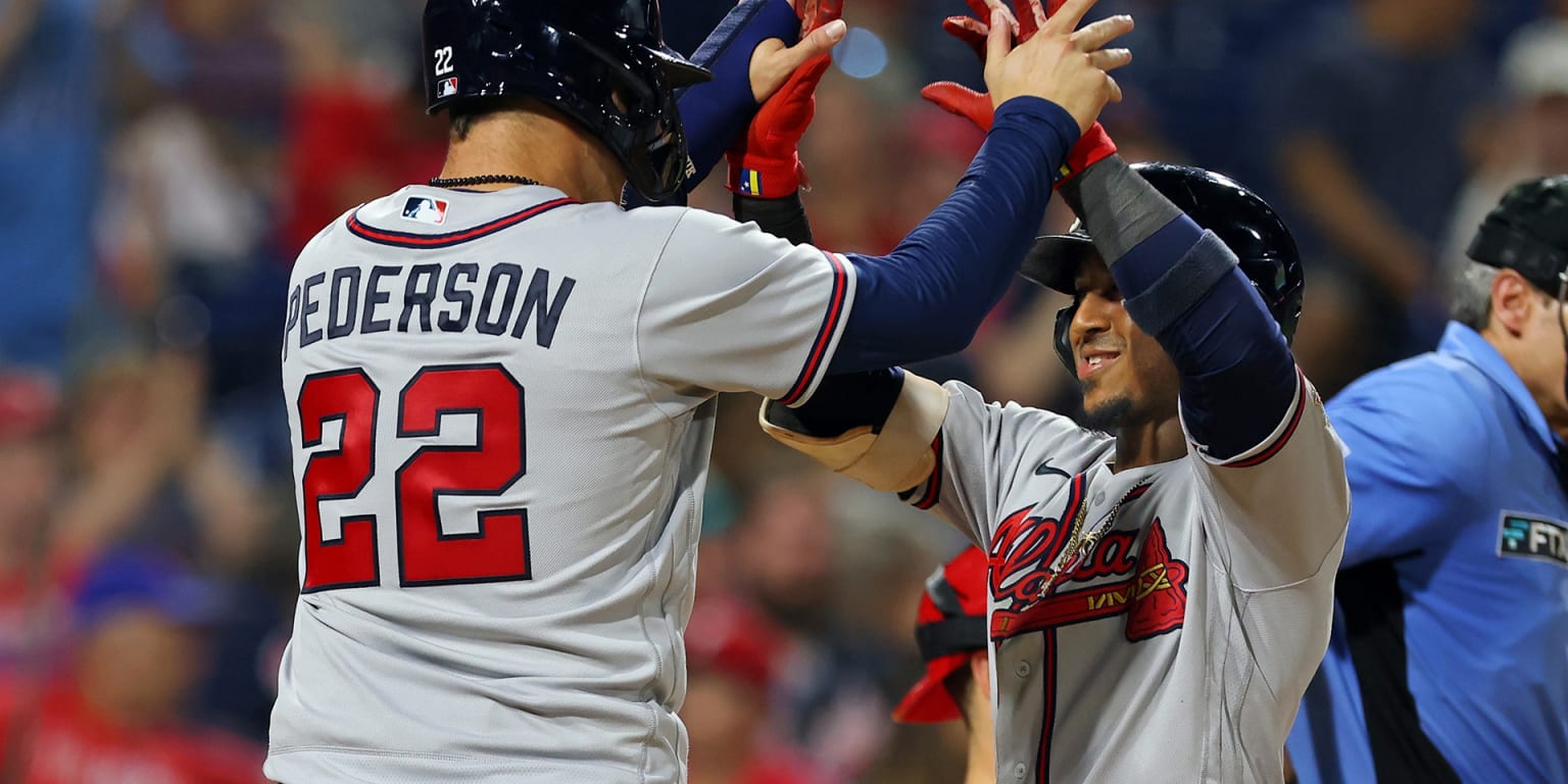 Braves rout Phillies in series finale