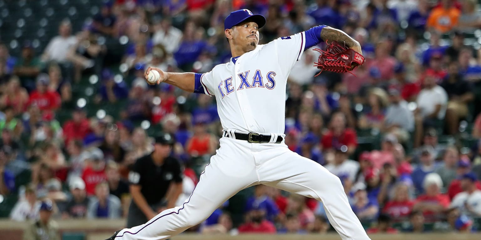 Three Rangers pitchers move closer to returns