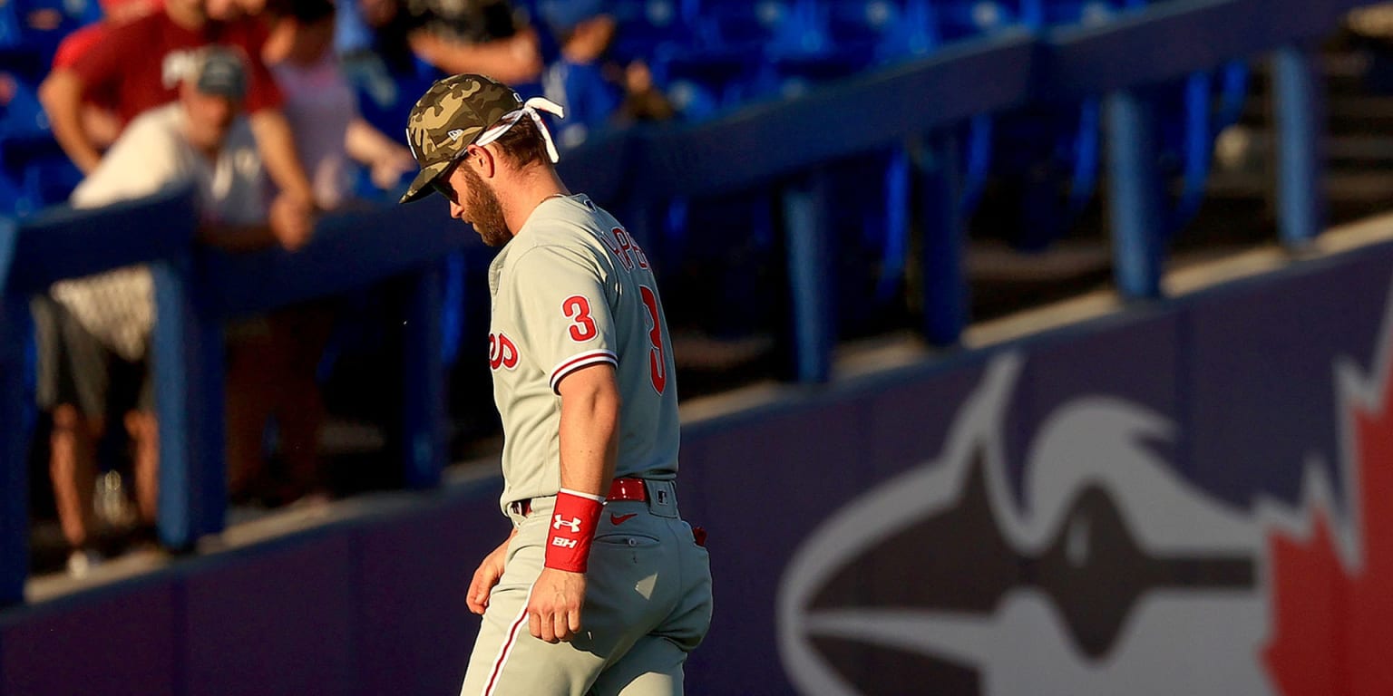 J.T. Realmuto shoulder soreness