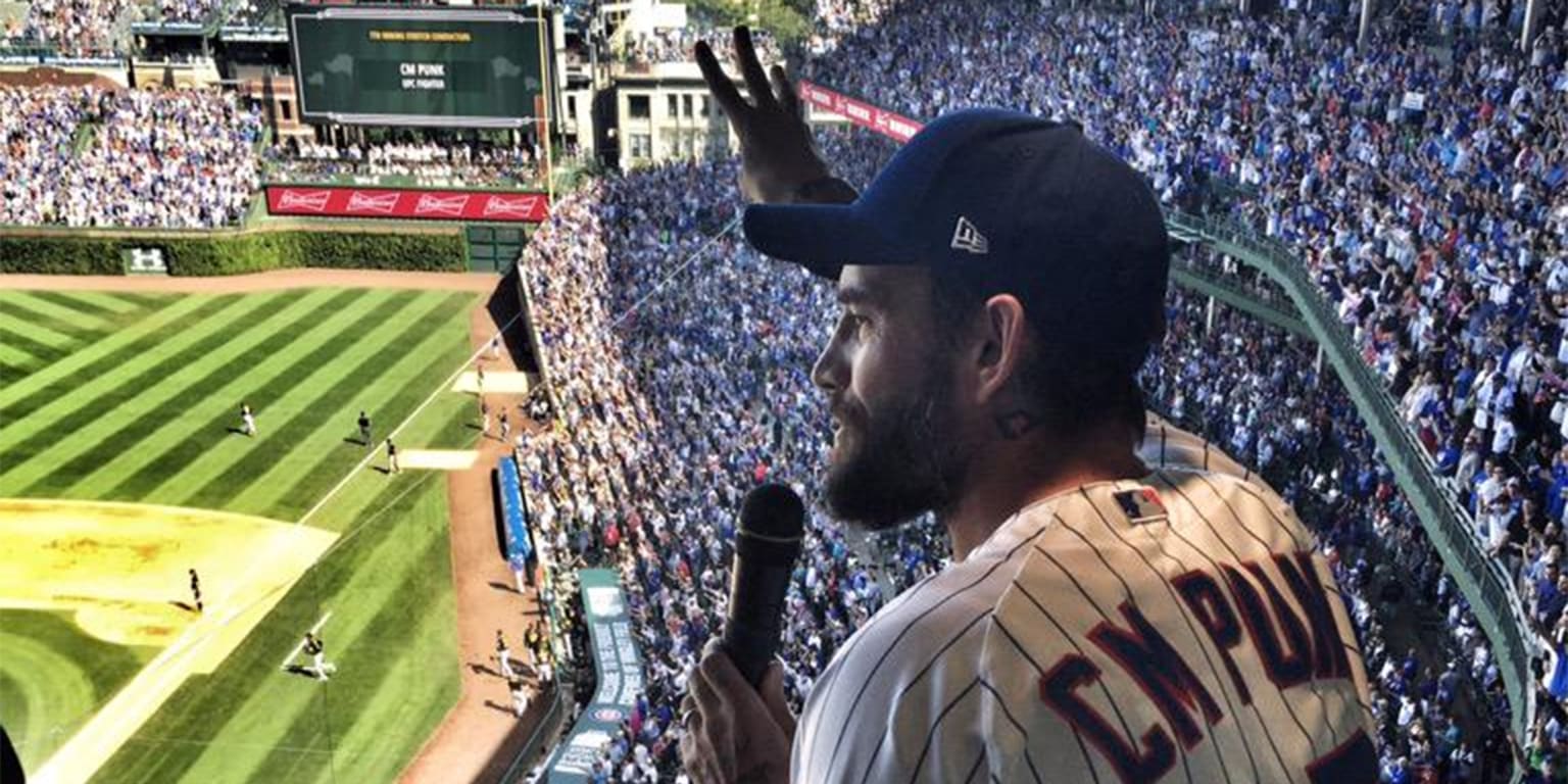 Jon Lester returns to Wrigley Field as a fan 