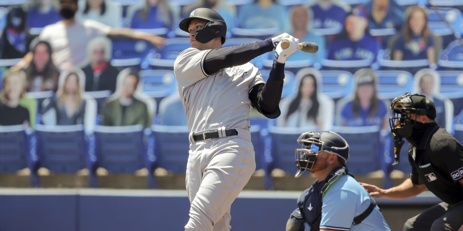 Aaron Judge Hits Two Home Runs Vs. Blue Jays