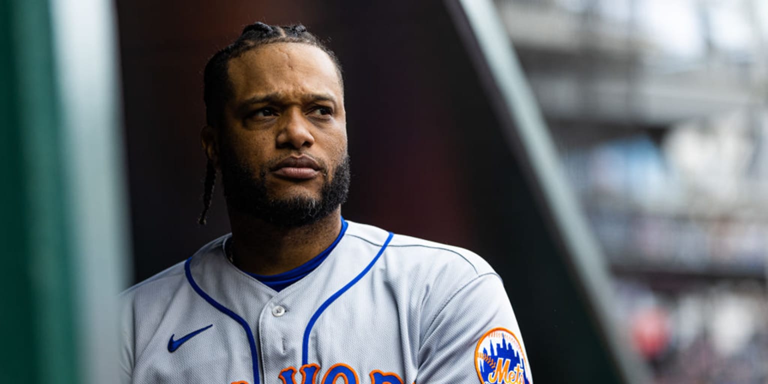 Mets go against tradition in cutting Robinson Cano